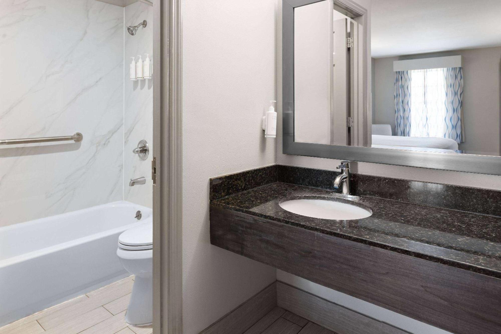 Days Inn By Wyndham Americus Extérieur photo